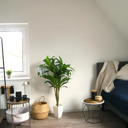 Gmbh - - 5 Personen Apartment
